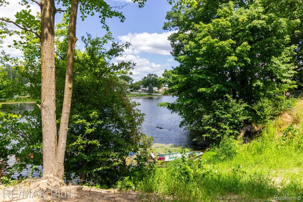6339 Gale Road Atlas Township, MI 48411