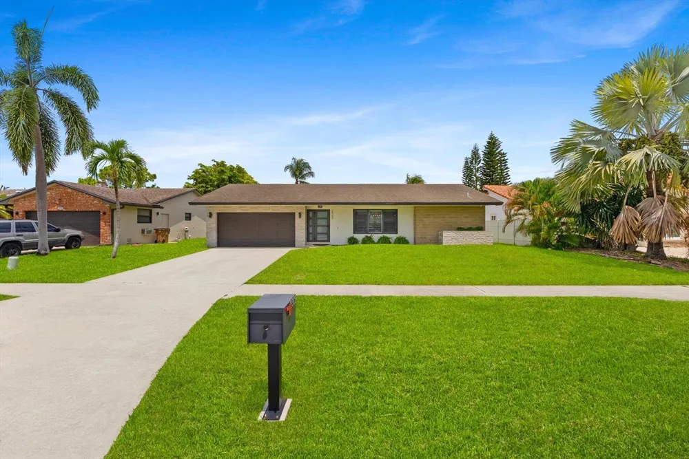 2569 SW 14th Court Deerfield Beach, FL 33442