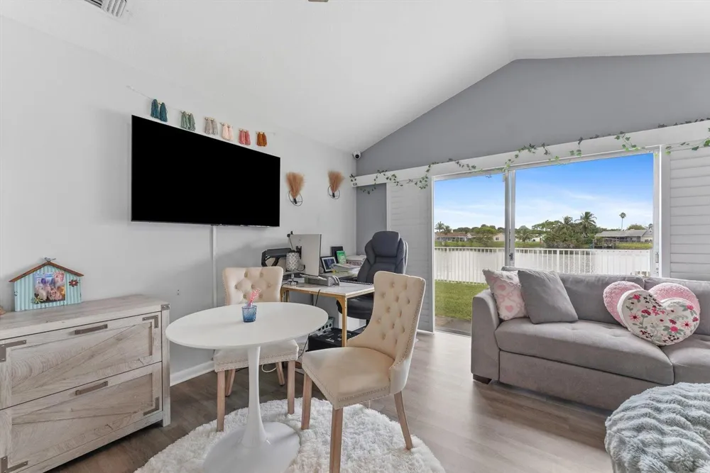 2569 SW 14th Court Deerfield Beach, FL 33442