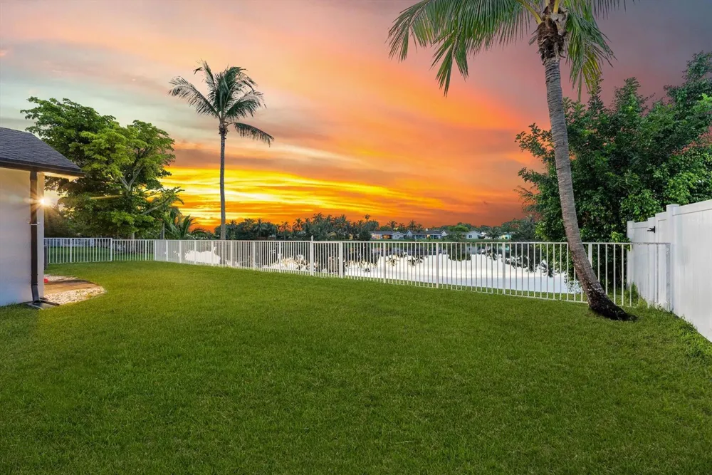2569 SW 14th Court Deerfield Beach, FL 33442