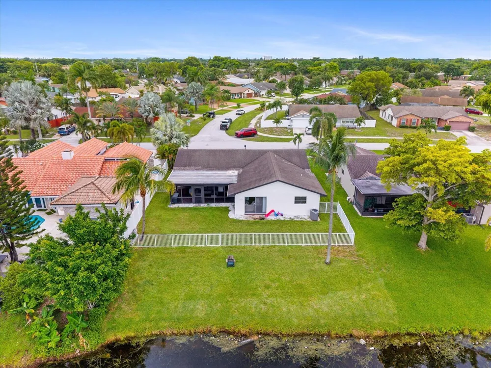 2569 SW 14th Court Deerfield Beach, FL 33442