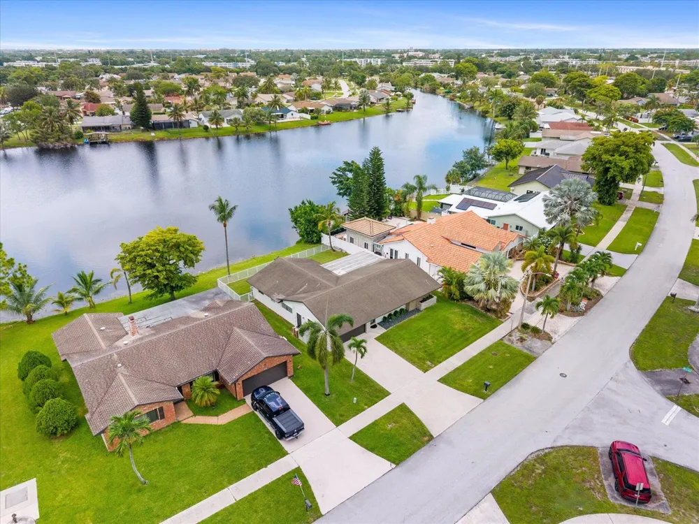 2569 SW 14th Court Deerfield Beach, FL 33442