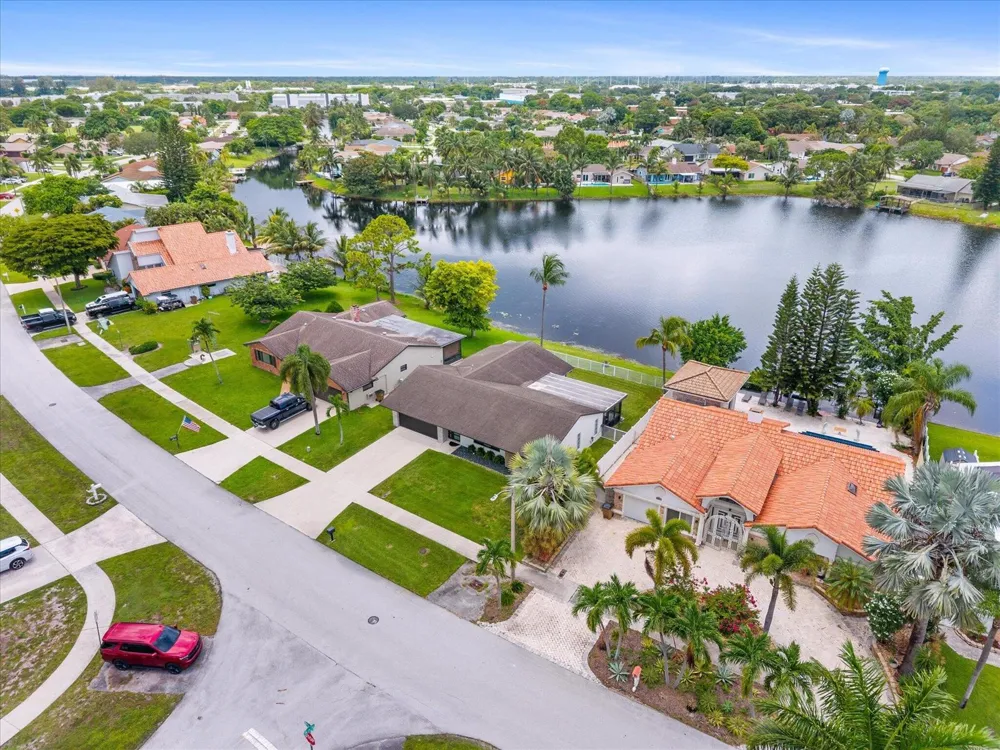 2569 SW 14th Court Deerfield Beach, FL 33442
