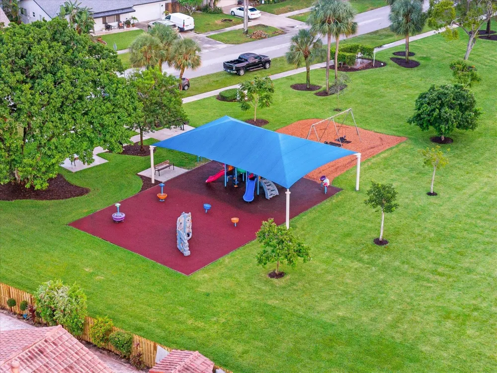 2569 SW 14th Court Deerfield Beach, FL 33442