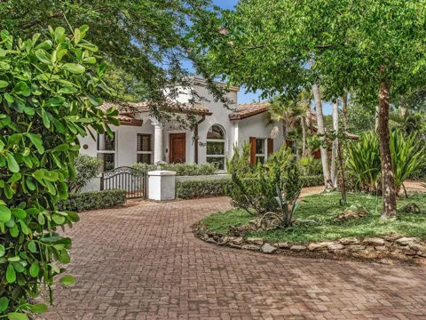 898 Azalea Street