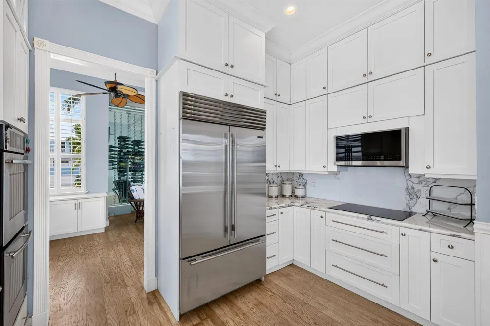 2814 Marina Circle Lighthouse Point, FL 33064