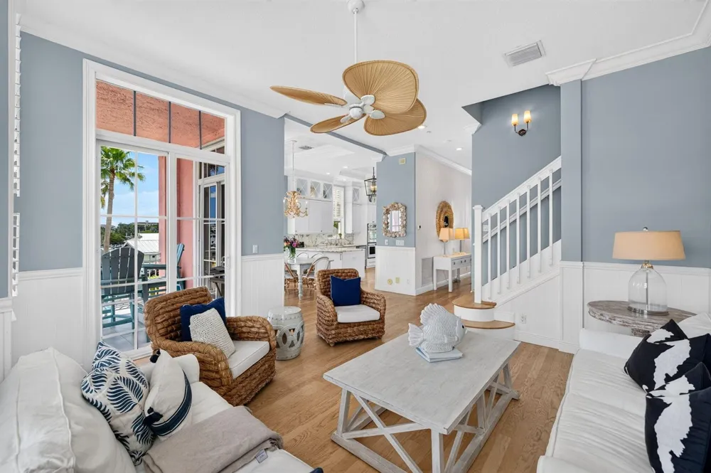 2814 Marina Circle Lighthouse Point, FL 33064