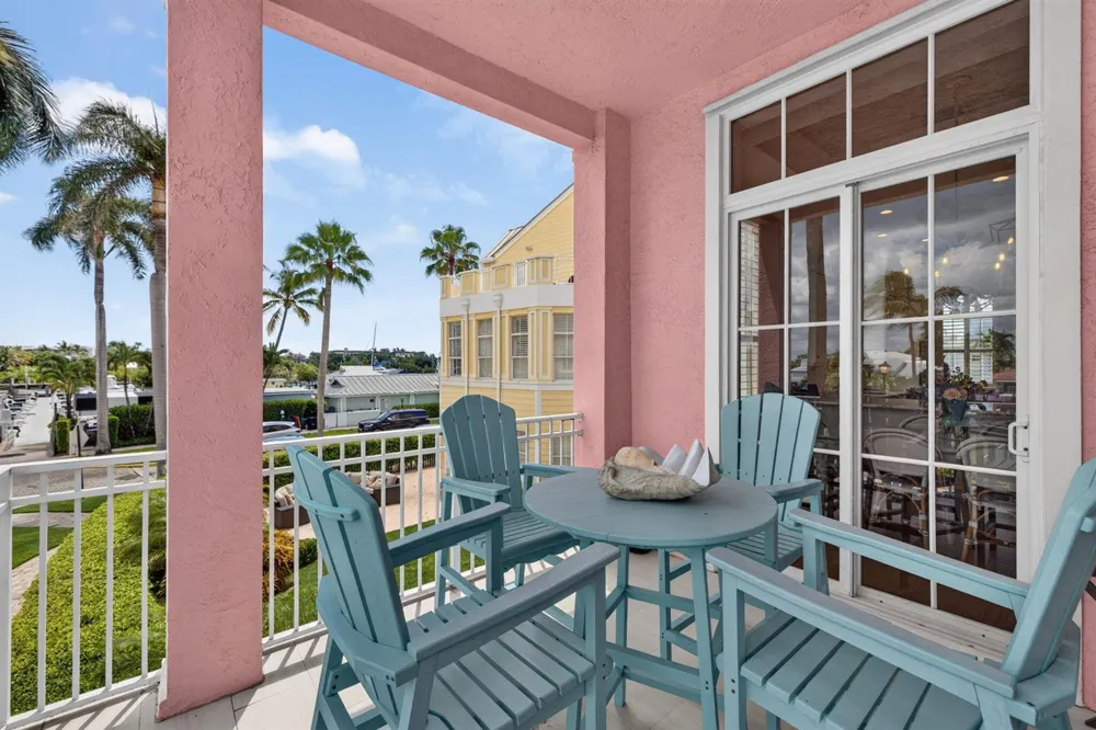 2814 Marina Circle Lighthouse Point, FL 33064