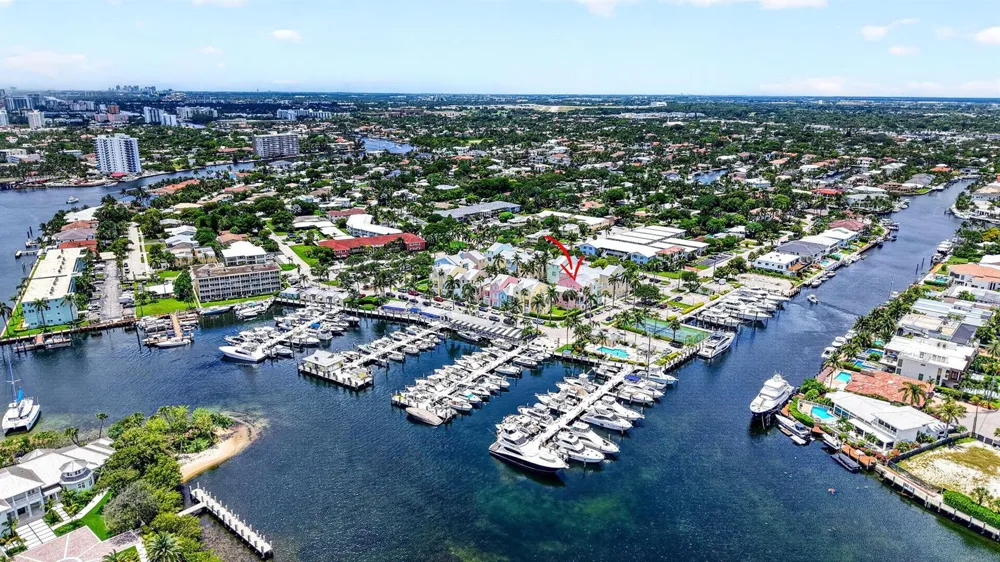 2814 Marina Circle Lighthouse Point, FL 33064