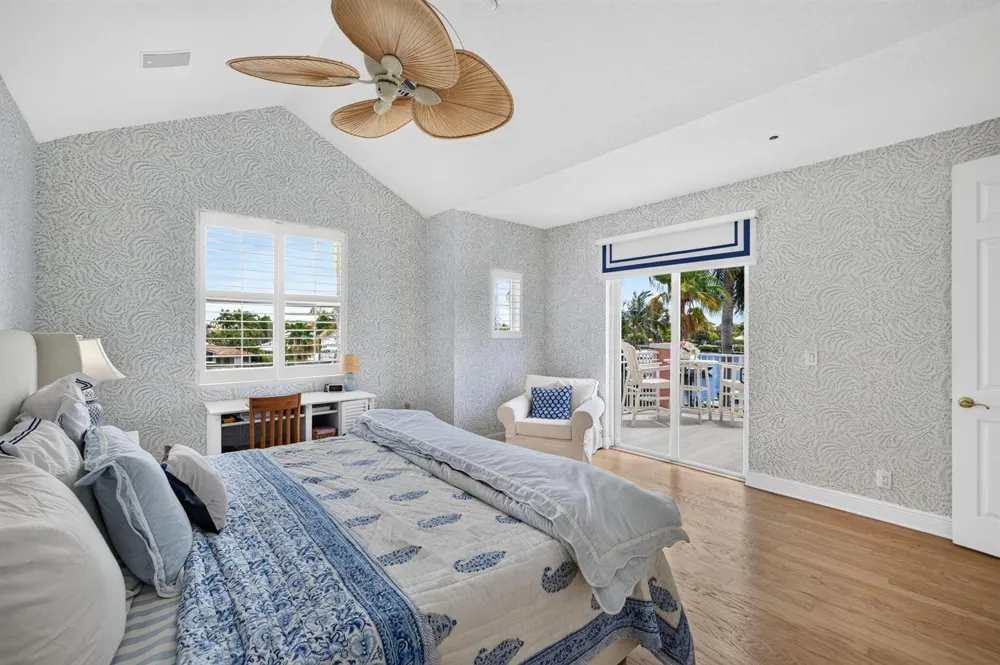 2814 Marina Circle Lighthouse Point, FL 33064