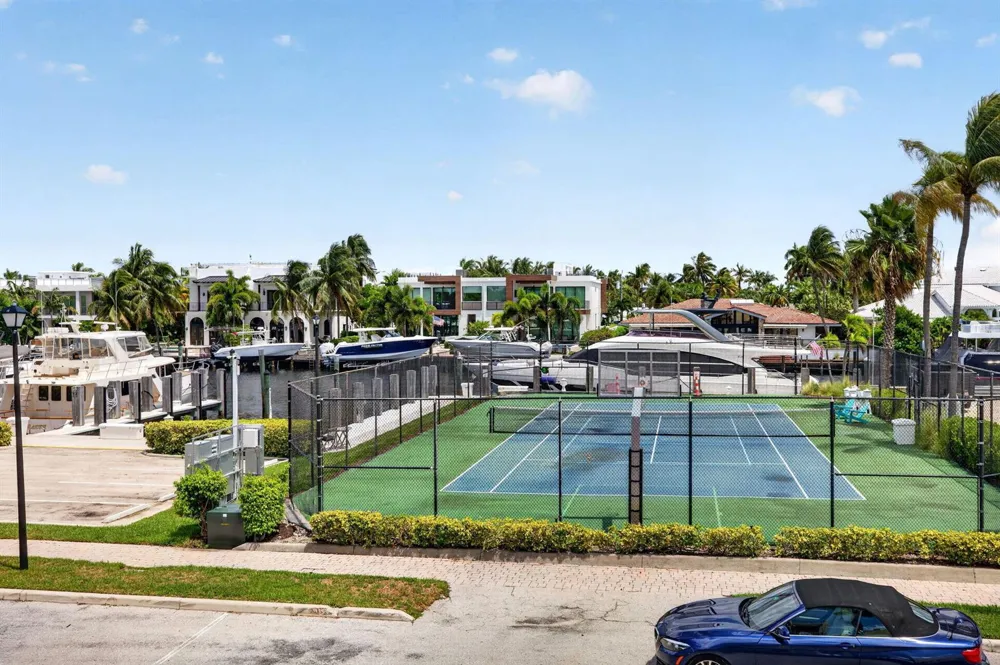 2814 Marina Circle Lighthouse Point, FL 33064