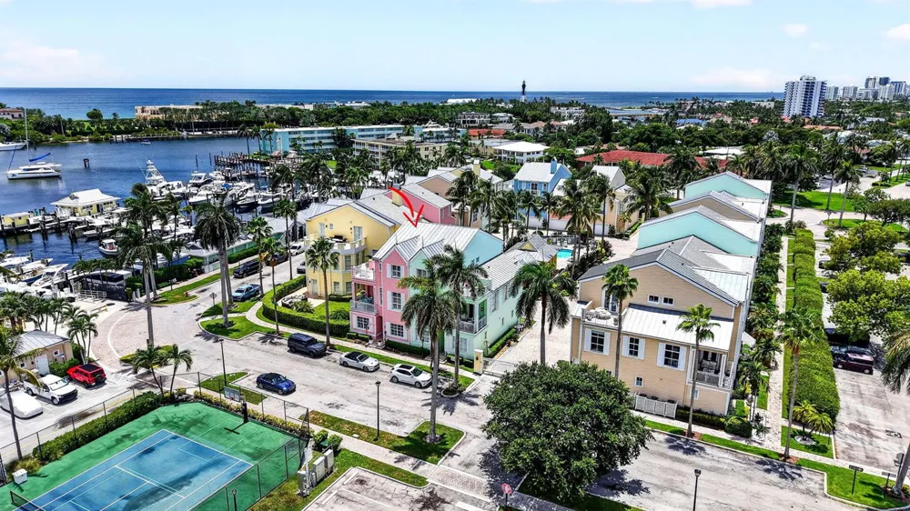 2814 Marina Circle Lighthouse Point, FL 33064