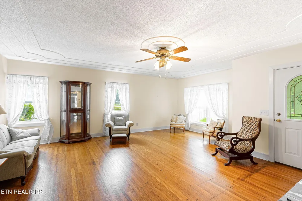 679 N Wright Rd Alcoa, TN 37701