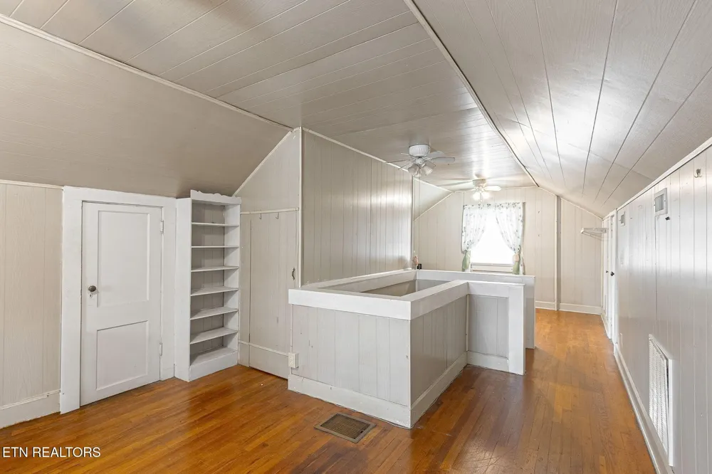 679 N Wright Rd Alcoa, TN 37701