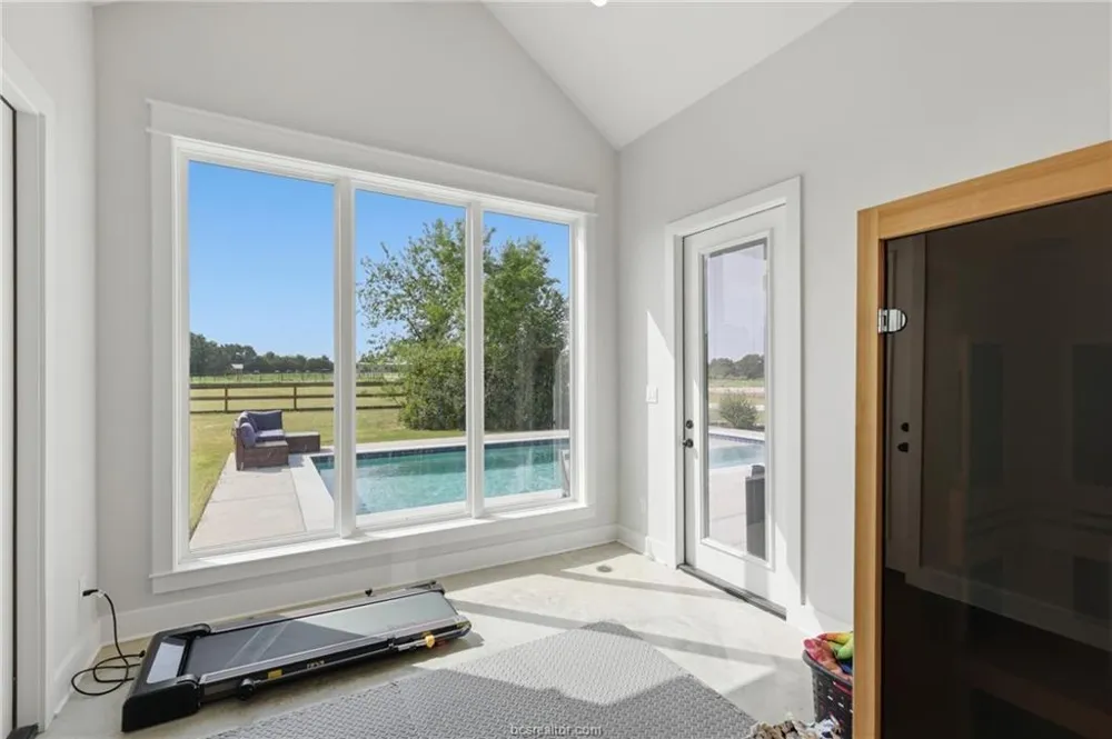 6477 Ridgeview Estates Lane Bryan, TX 77808
