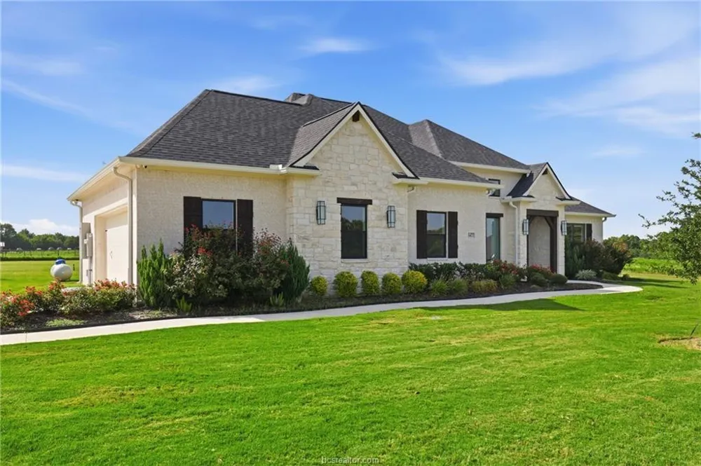 6477 Ridgeview Estates Lane Bryan, TX 77808
