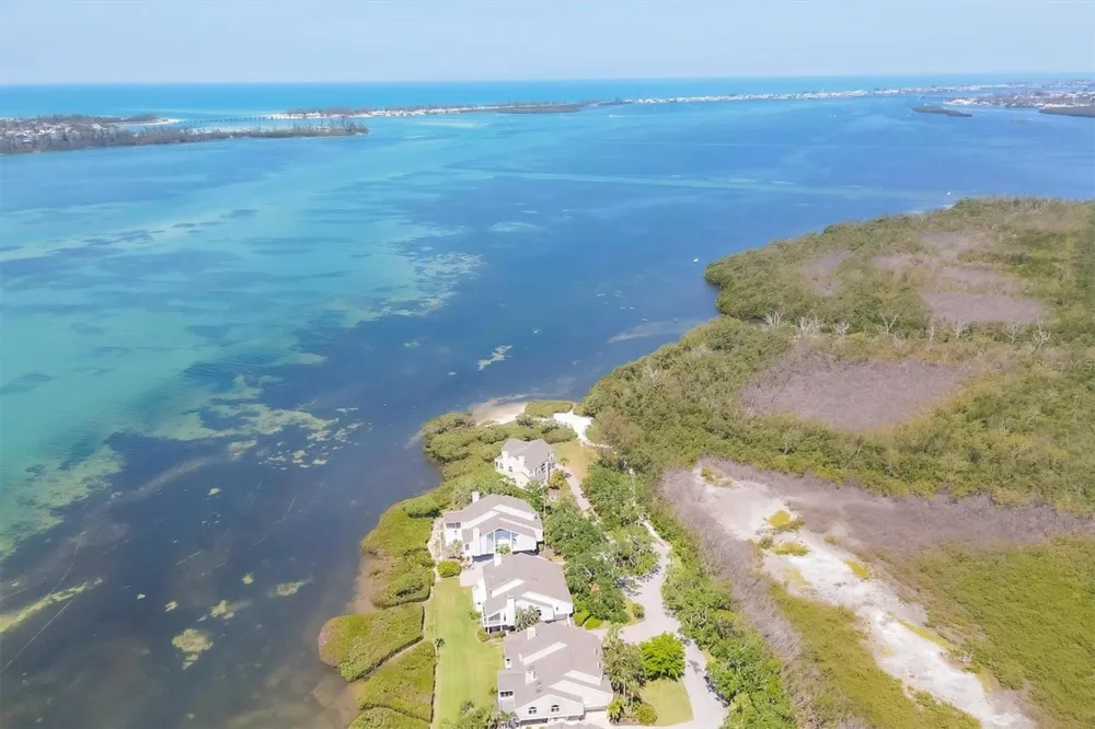 92 TIDY ISLAND BOULEVARD Bradenton, FL 34210