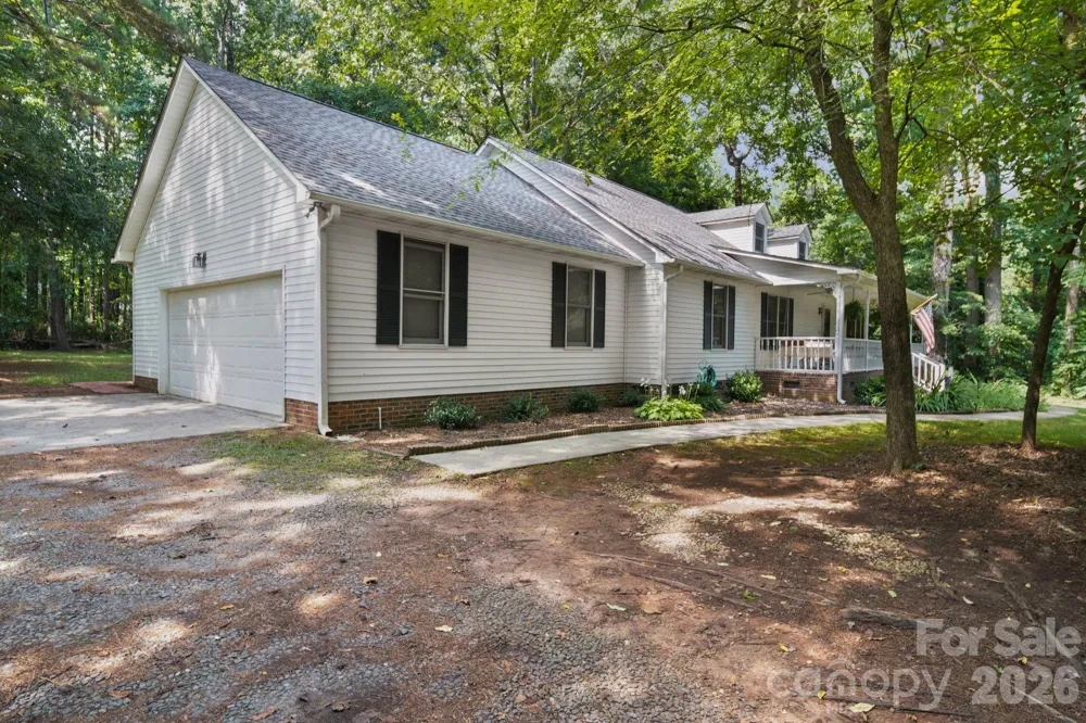 832 Old Cedar Circle York, SC 29745