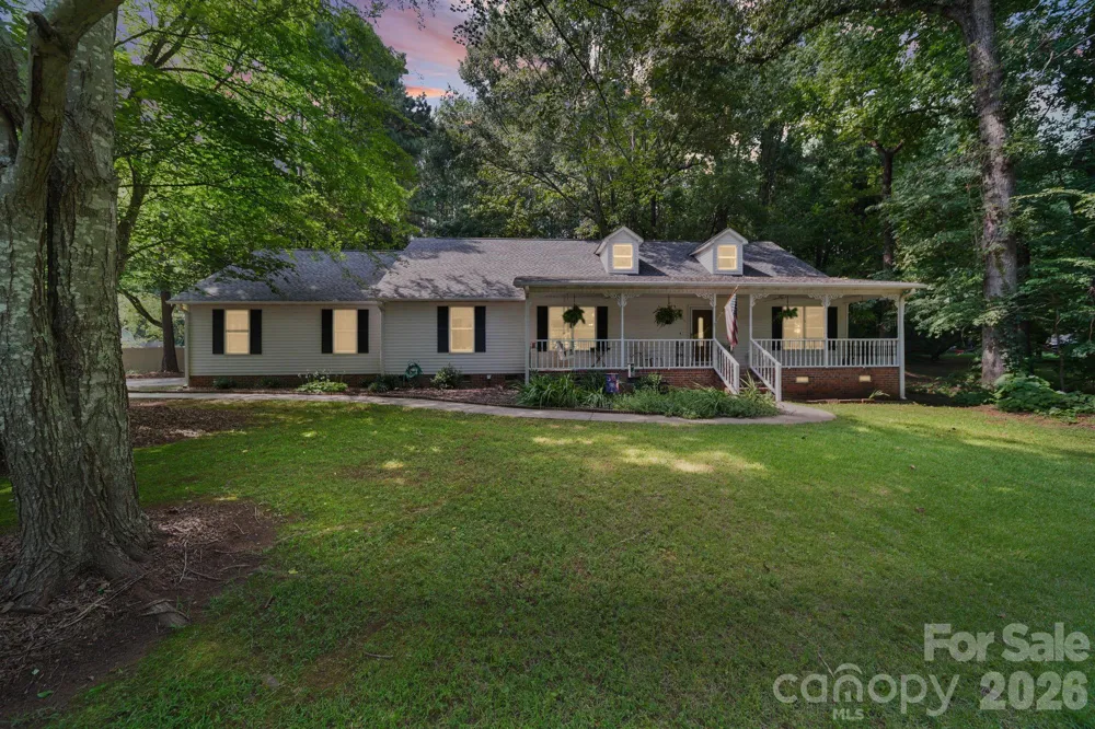 832 Old Cedar Circle York, SC 29745