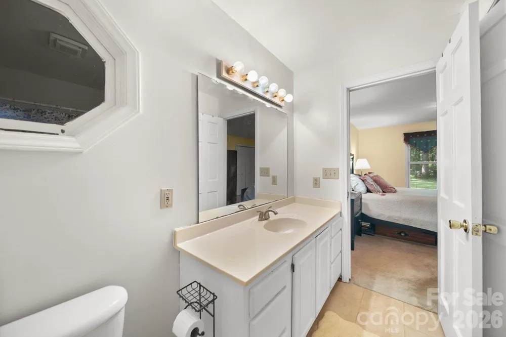 832 Old Cedar Circle York, SC 29745