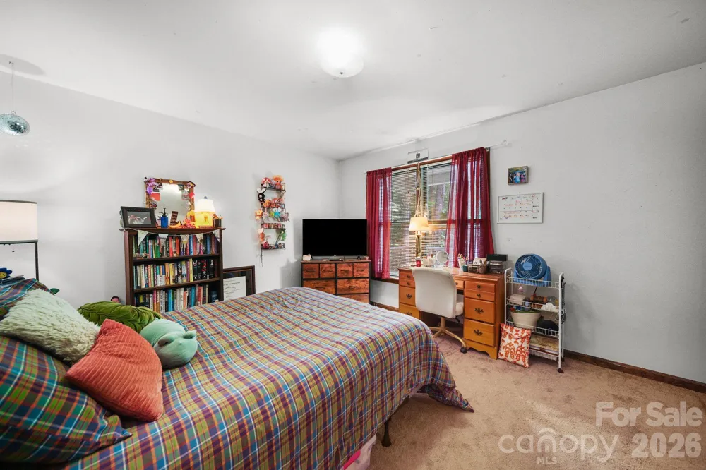 832 Old Cedar Circle York, SC 29745