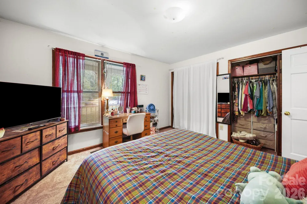 832 Old Cedar Circle York, SC 29745