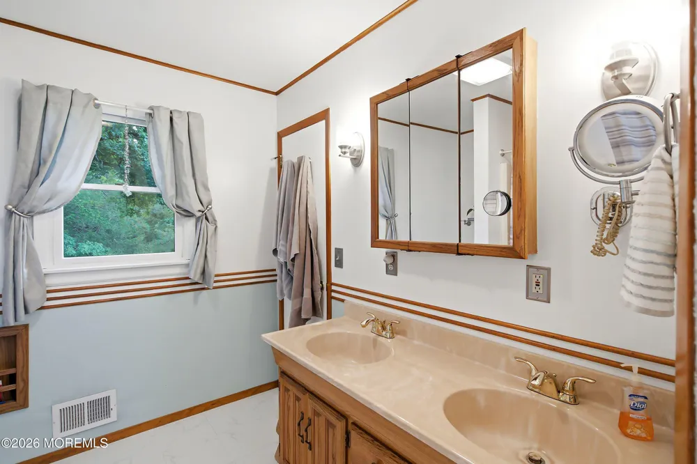 81 Ford Road Howell, NJ 07731