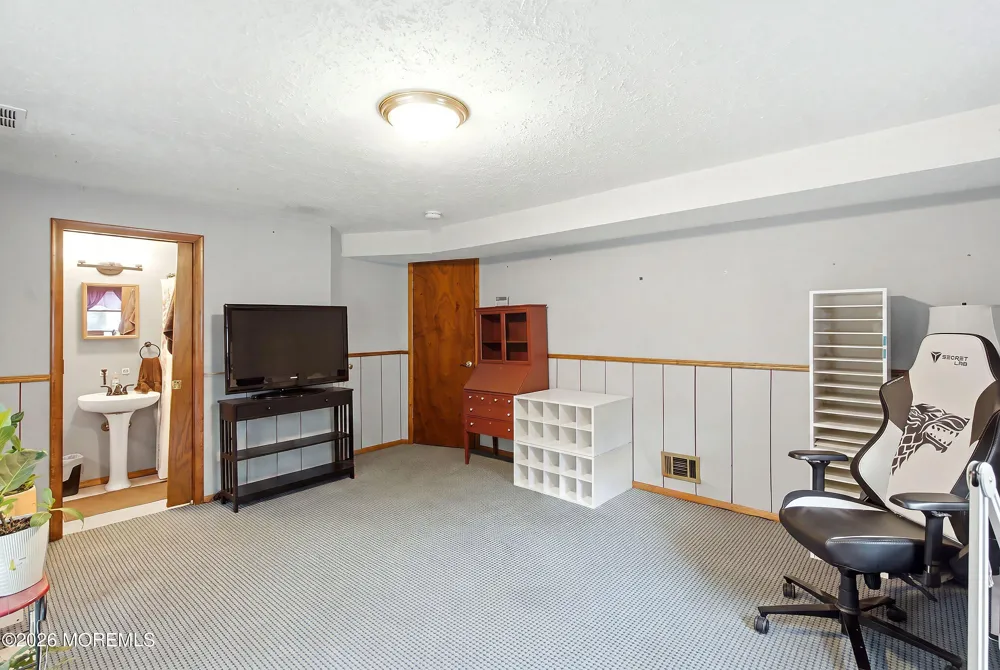 81 Ford Road Howell, NJ 07731
