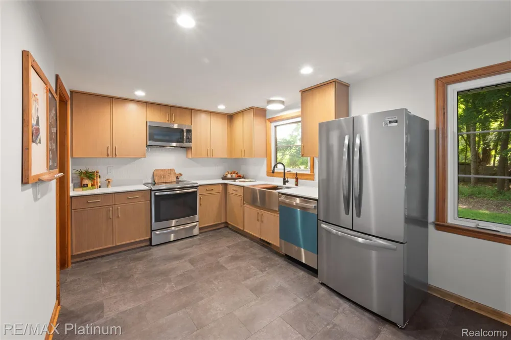 640 Adelaide Street Fenton City, MI 48430