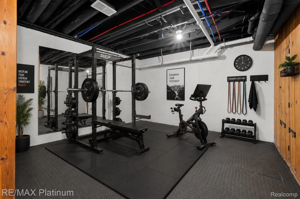 640 Adelaide Street Fenton City, MI 48430