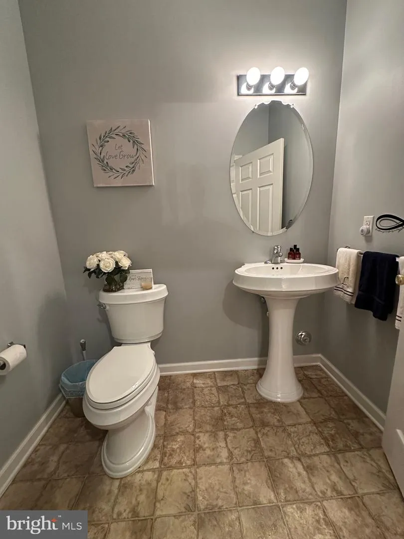 110 SANSOM LANE Deptford, NJ 08096