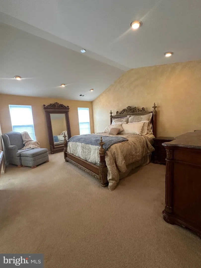 110 SANSOM LANE Deptford, NJ 08096