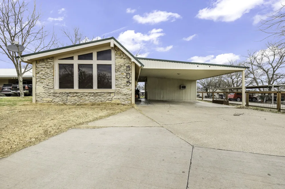 505 Alexander Road Stephenville, TX 76401