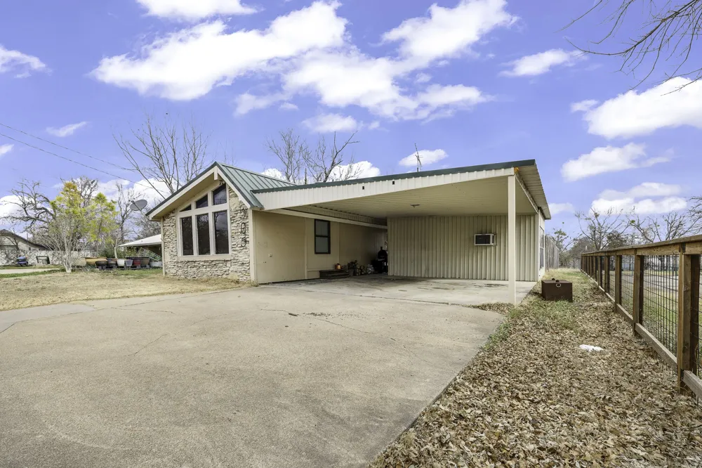 505 Alexander Road Stephenville, TX 76401