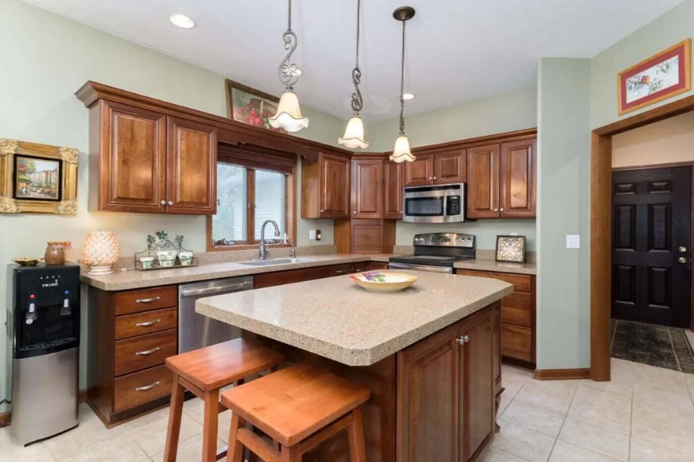 91 Country Hills Marshall, MI 49068