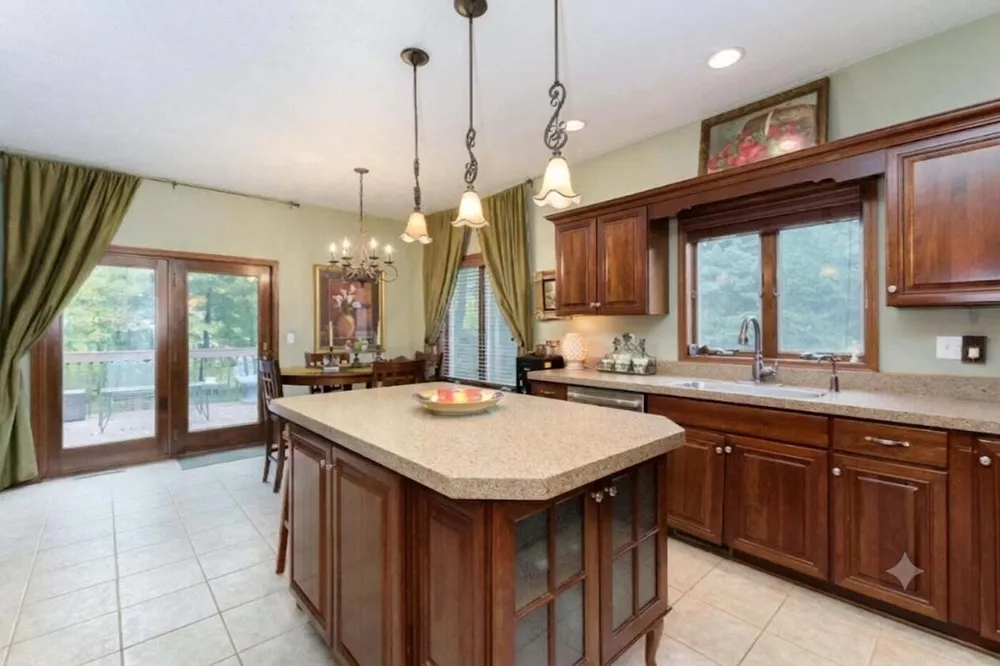 91 Country Hills Marshall, MI 49068