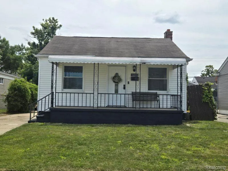 13009 Castle Street Southgate City, MI 48195