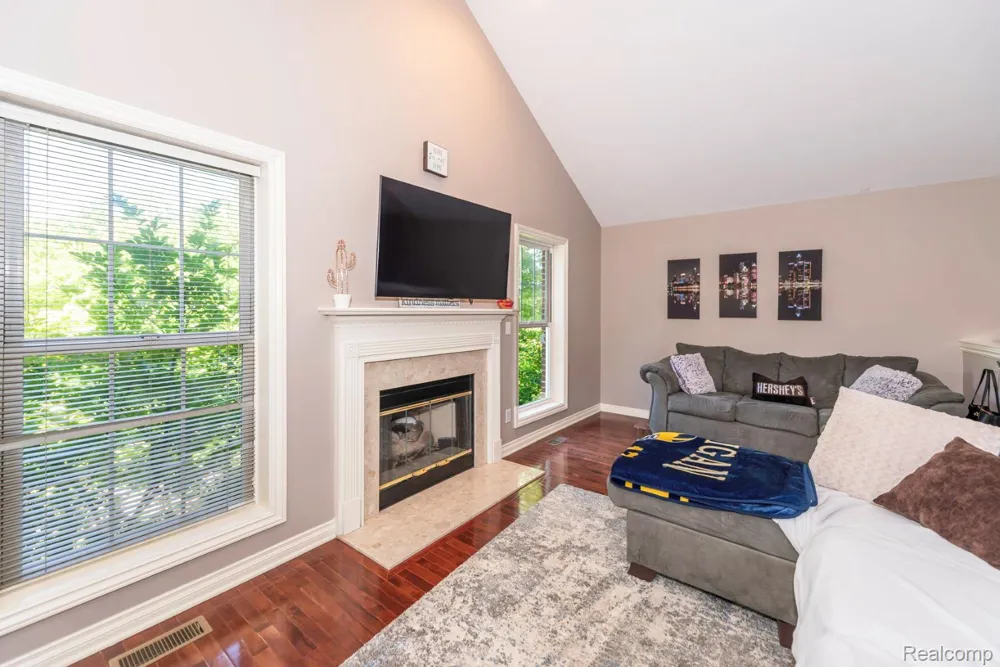 5738 Wellesley Lane Pittsfield Charter Township, MI 48197