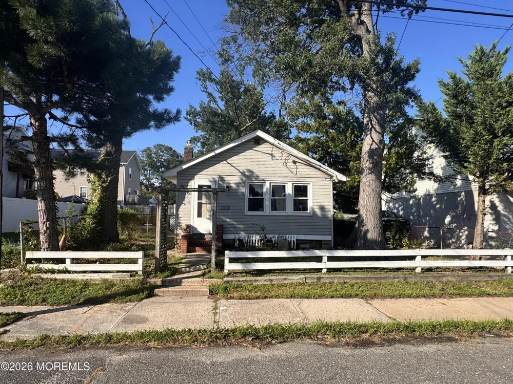 57 Lakewood Avenue Keansburg, NJ 07734