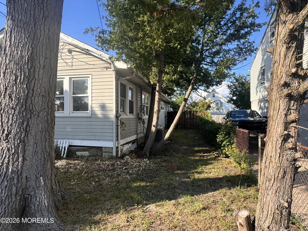 57 Lakewood Avenue Keansburg, NJ 07734