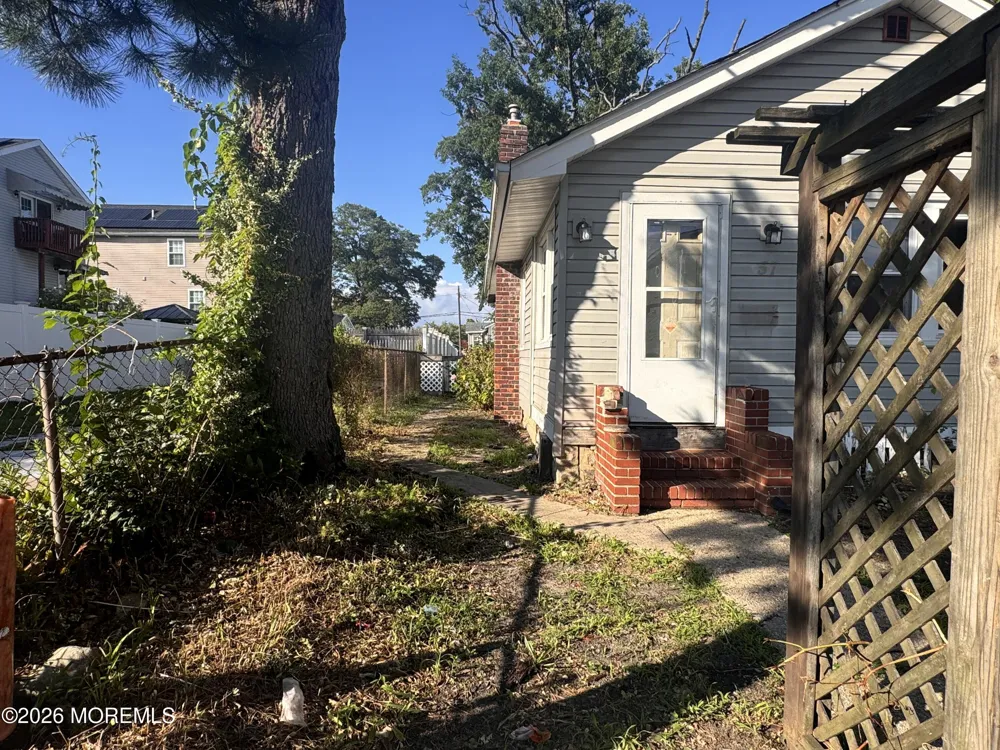 57 Lakewood Avenue Keansburg, NJ 07734