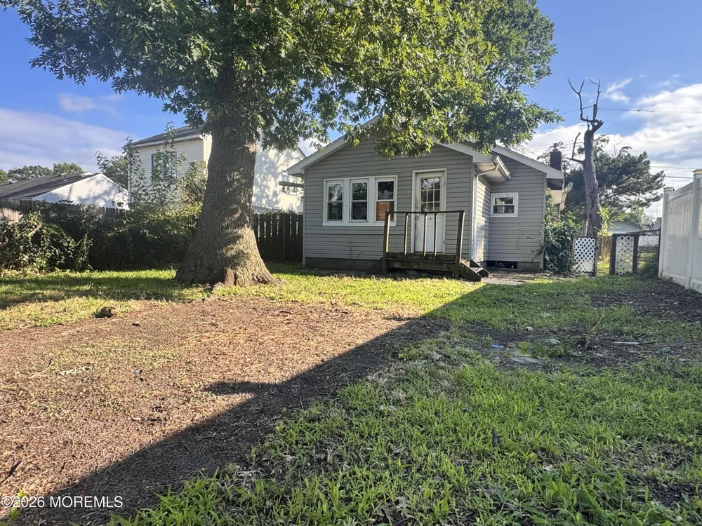 57 Lakewood Avenue Keansburg, NJ 07734