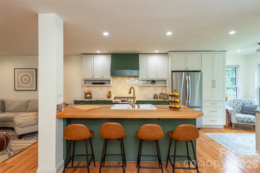 90 Pine Forest Drive Weaverville, NC 28787