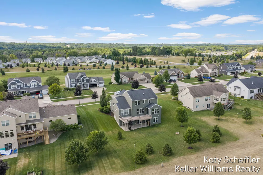 4109 Boulder View Drive NE Belmont, MI 49306
