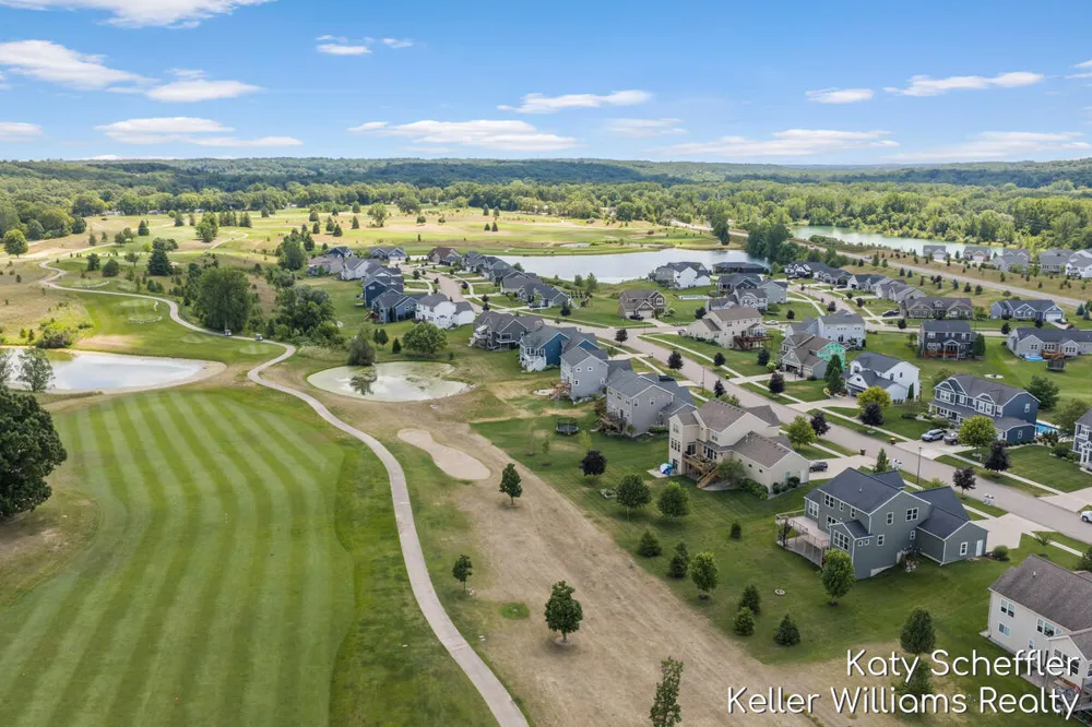 4109 Boulder View Drive NE Belmont, MI 49306