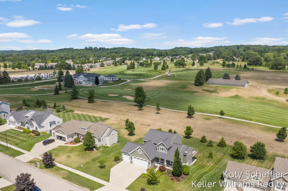4109 Boulder View Drive NE Belmont, MI 49306