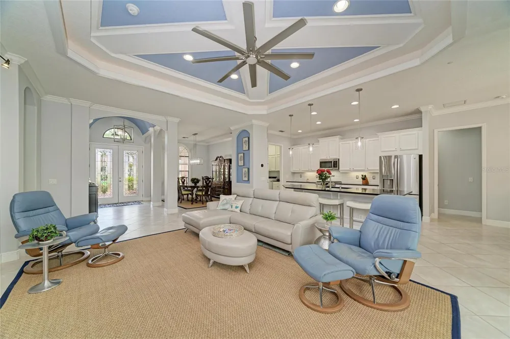 545 MAST DRIVE Bradenton, FL 34208