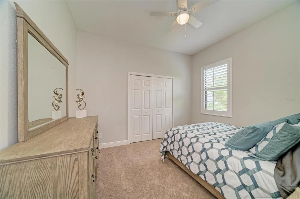 545 MAST DRIVE Bradenton, FL 34208