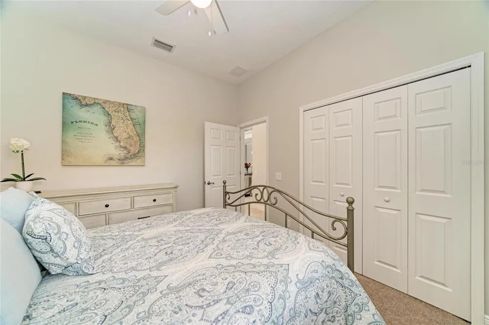 545 MAST DRIVE Bradenton, FL 34208