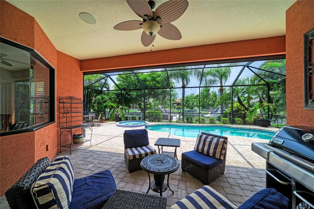 545 MAST DRIVE Bradenton, FL 34208